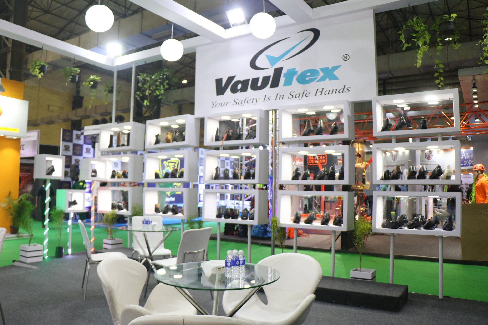 Vaultex Safety Shoes
